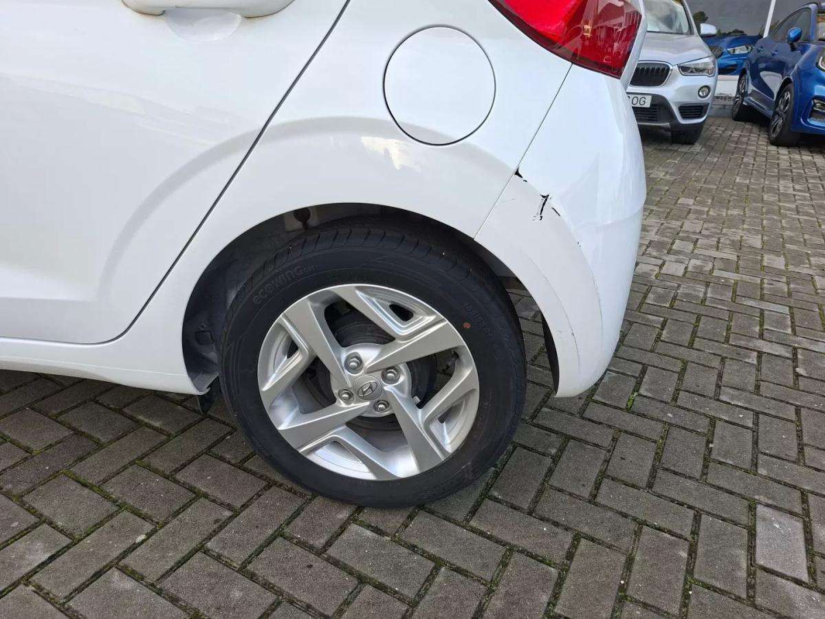 hyundai-i10-2023-gasolina-998cc