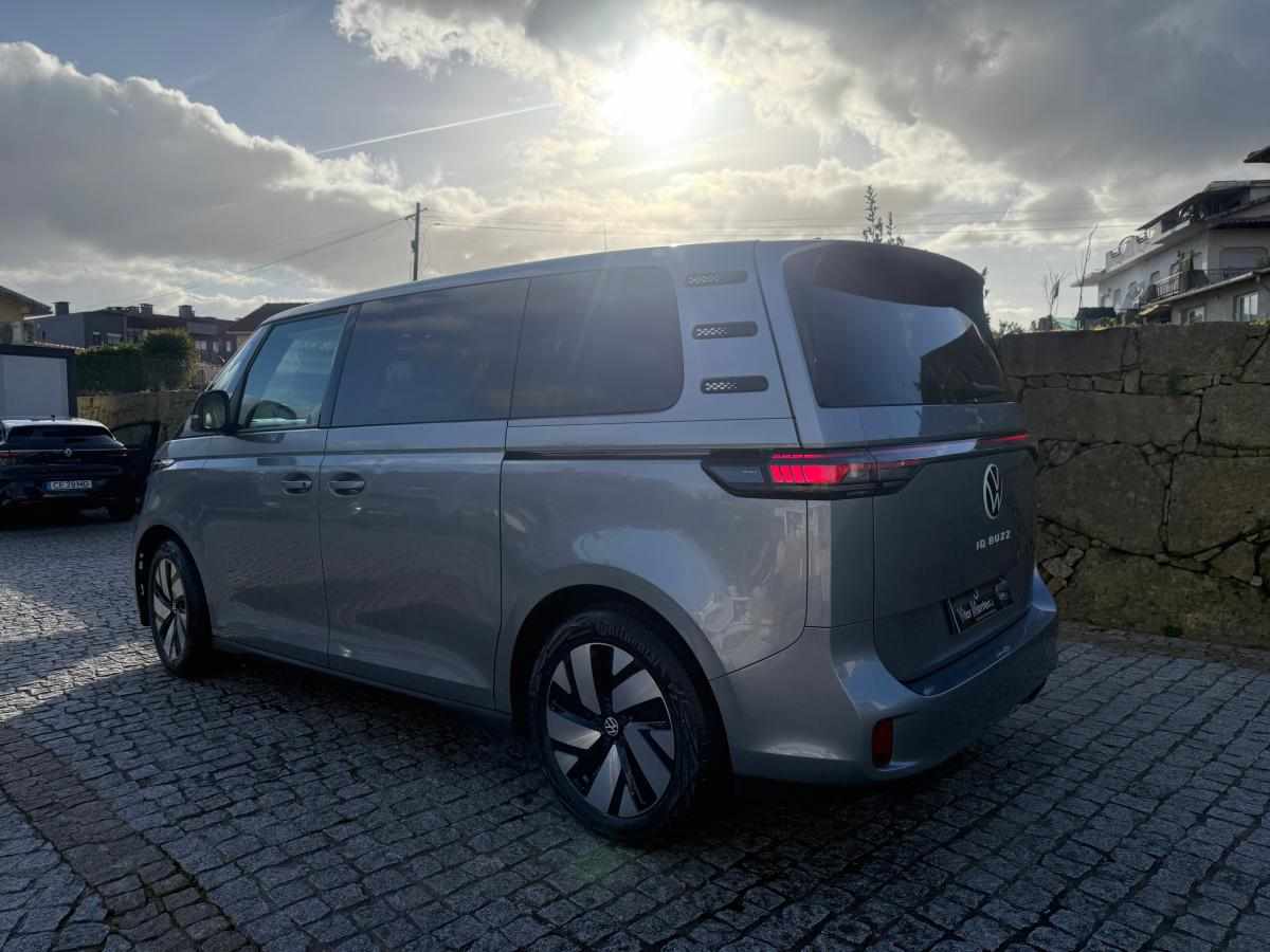 volkswagen-id-buzz-1-geracao-2023-eletrico