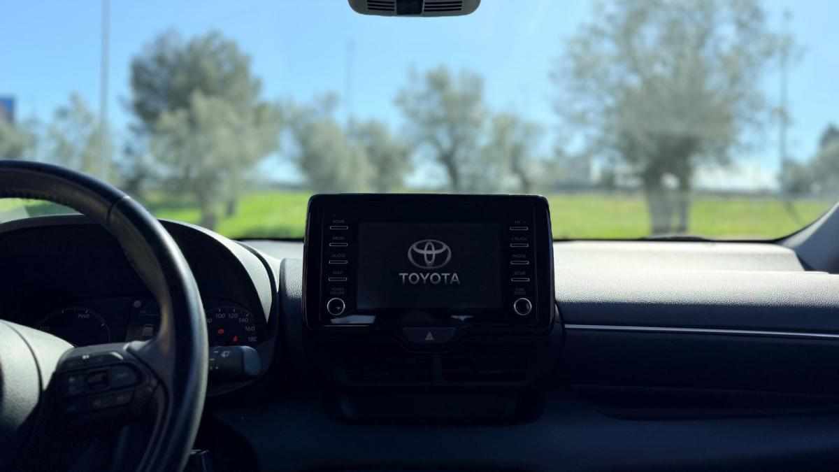 toyota-yaris-1-5-hybrid-2021-gasolina-1490cc