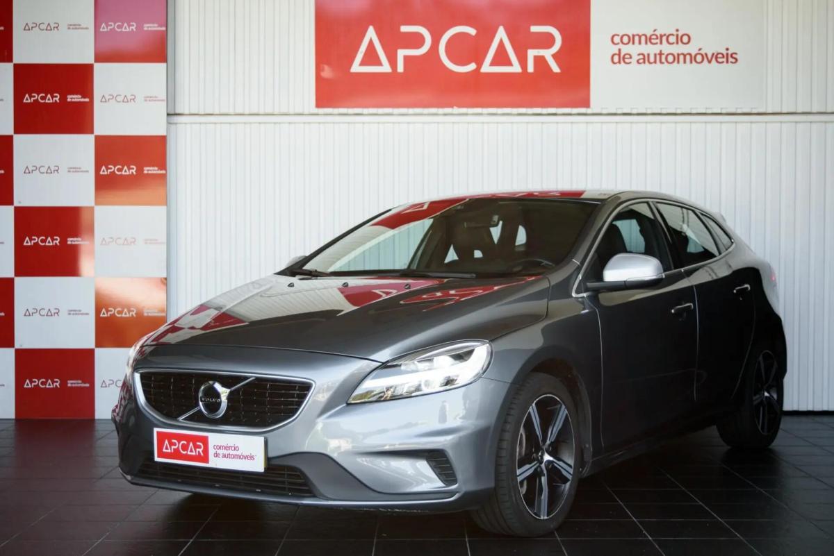 volvo-v40-2018-gasolina-1498cc