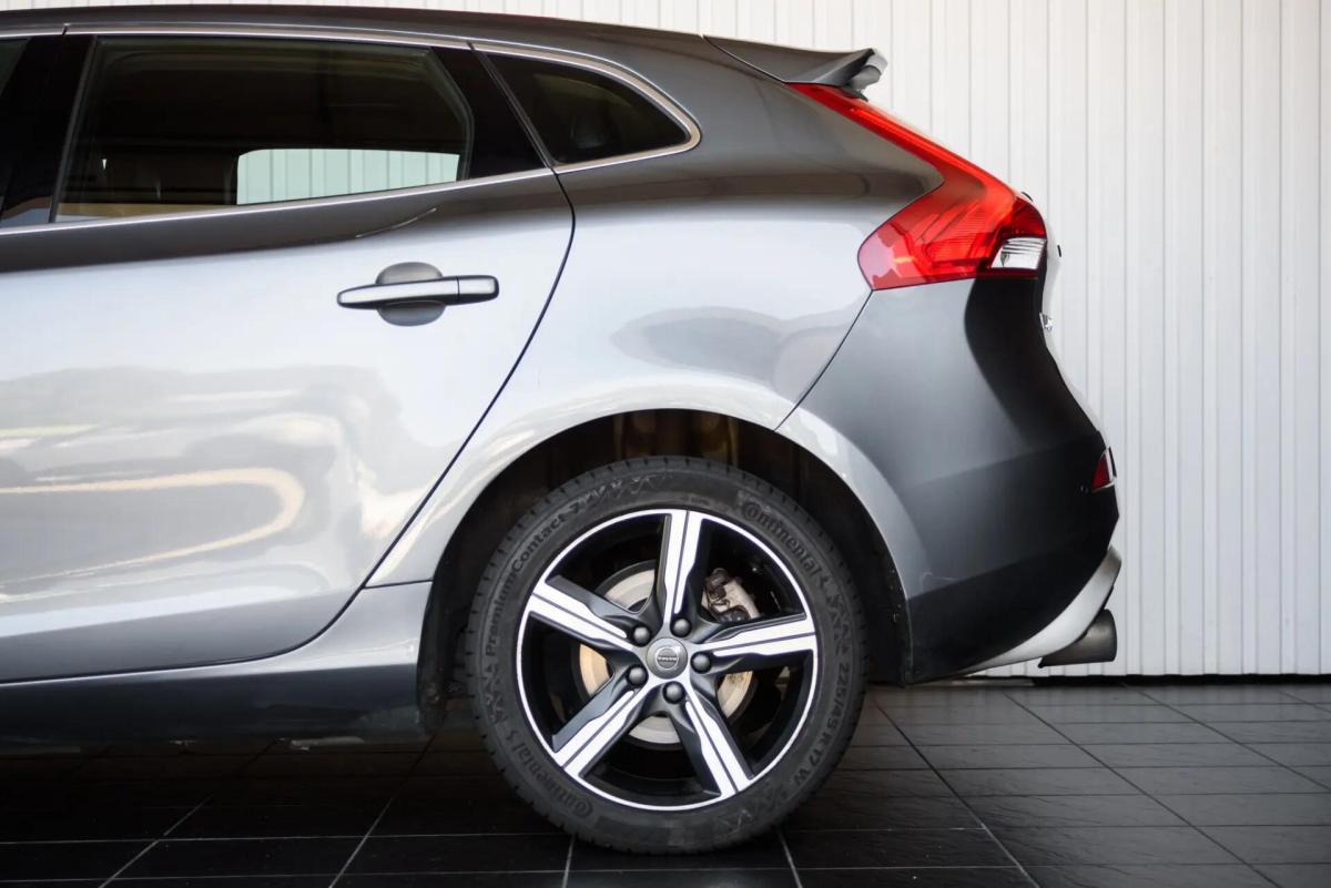 volvo-v40-2018-gasolina-1498cc