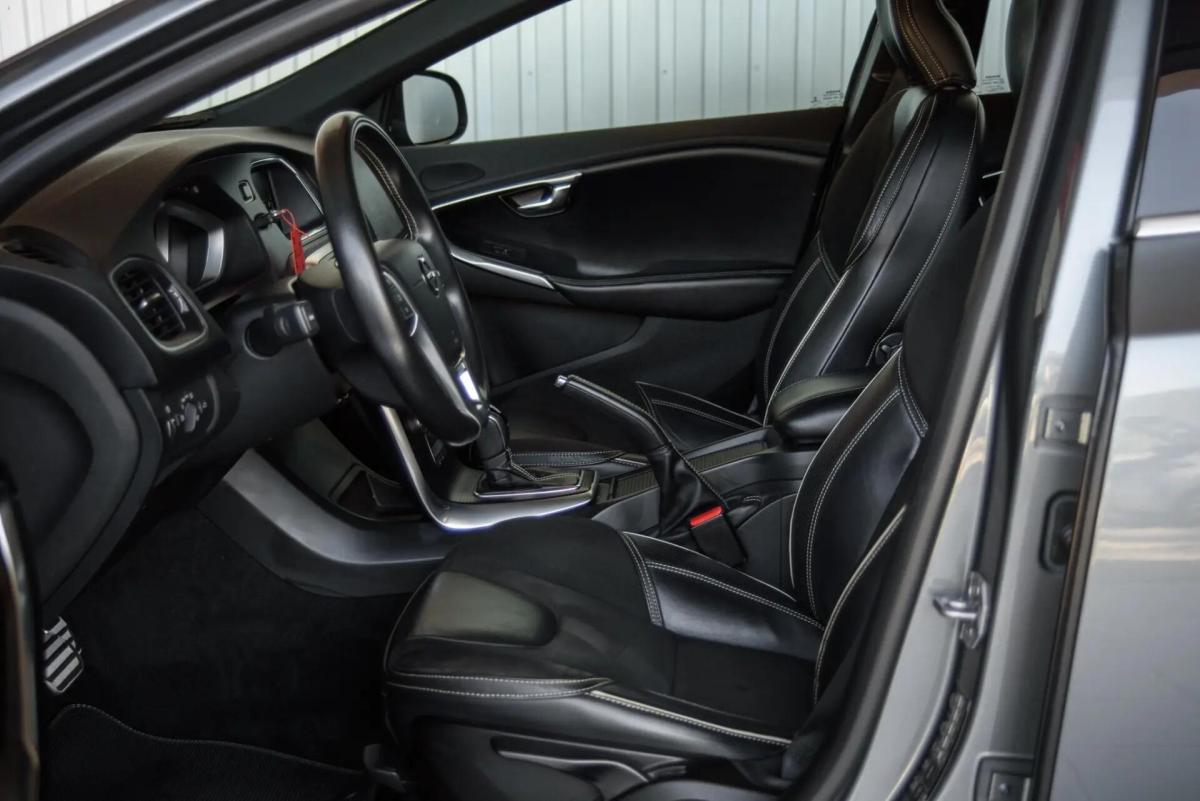 volvo-v40-2018-gasolina-1498cc