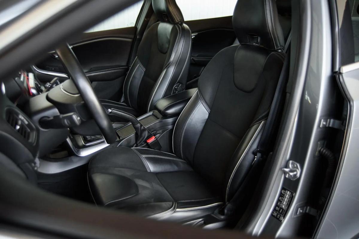 volvo-v40-2018-gasolina-1498cc