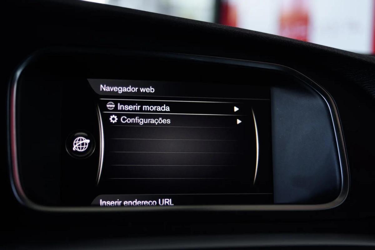 volvo-v40-2018-gasolina-1498cc