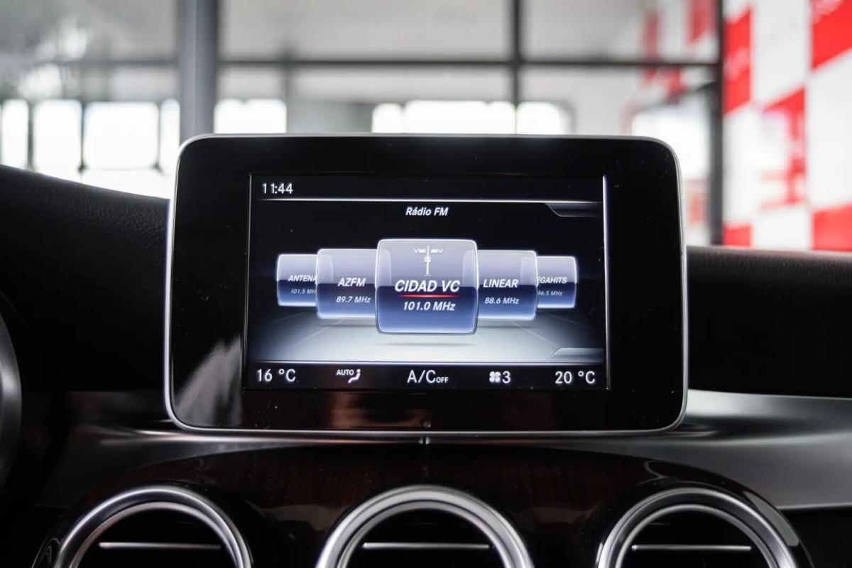 mercedes-benz-glc-250-d-4matic-2015-diesel-2143cc