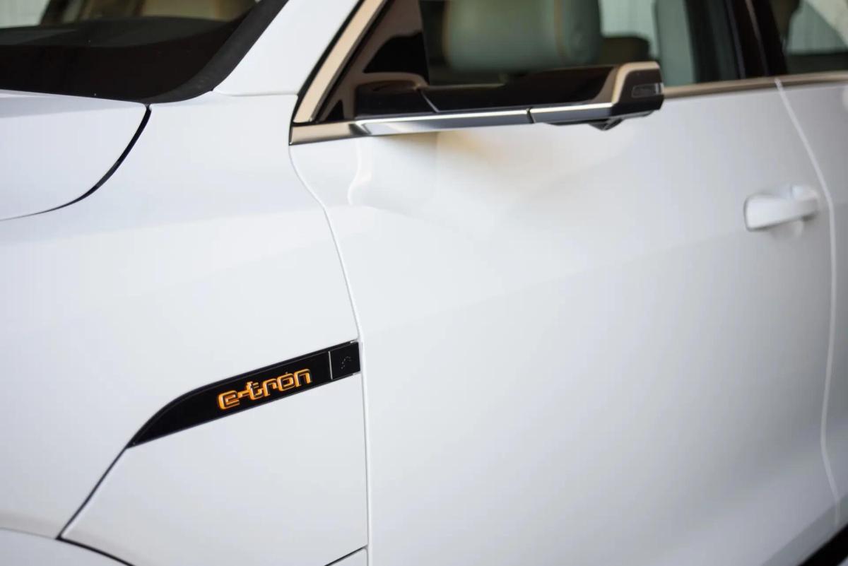 audi-e-tron-2019-eletrico-0cc