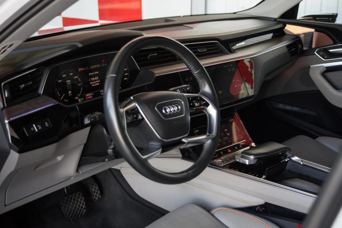 audi-e-tron-2019-eletrico-0cc