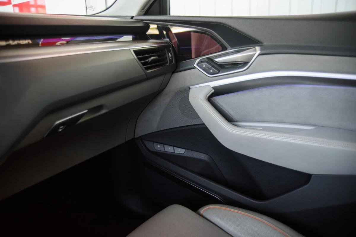 audi-e-tron-2019-eletrico-0cc