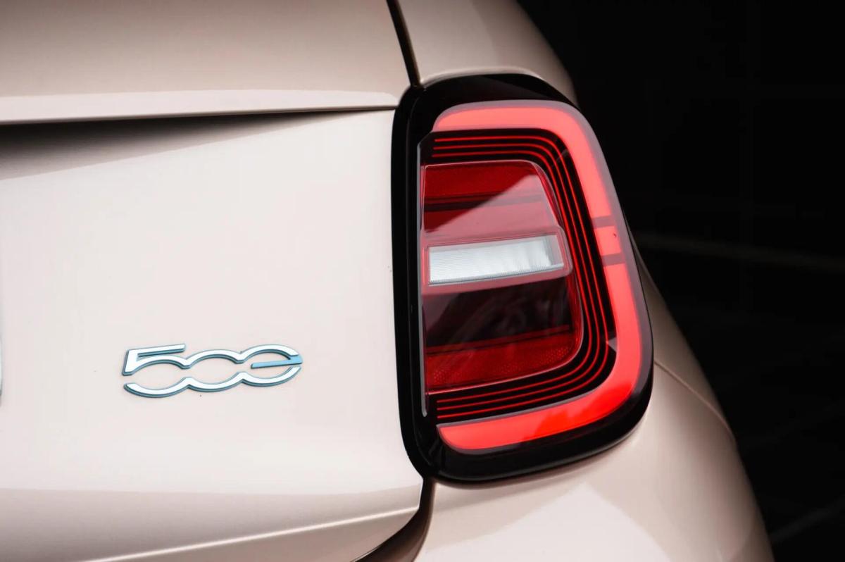 fiat-500e-2023-eletrico-0cc