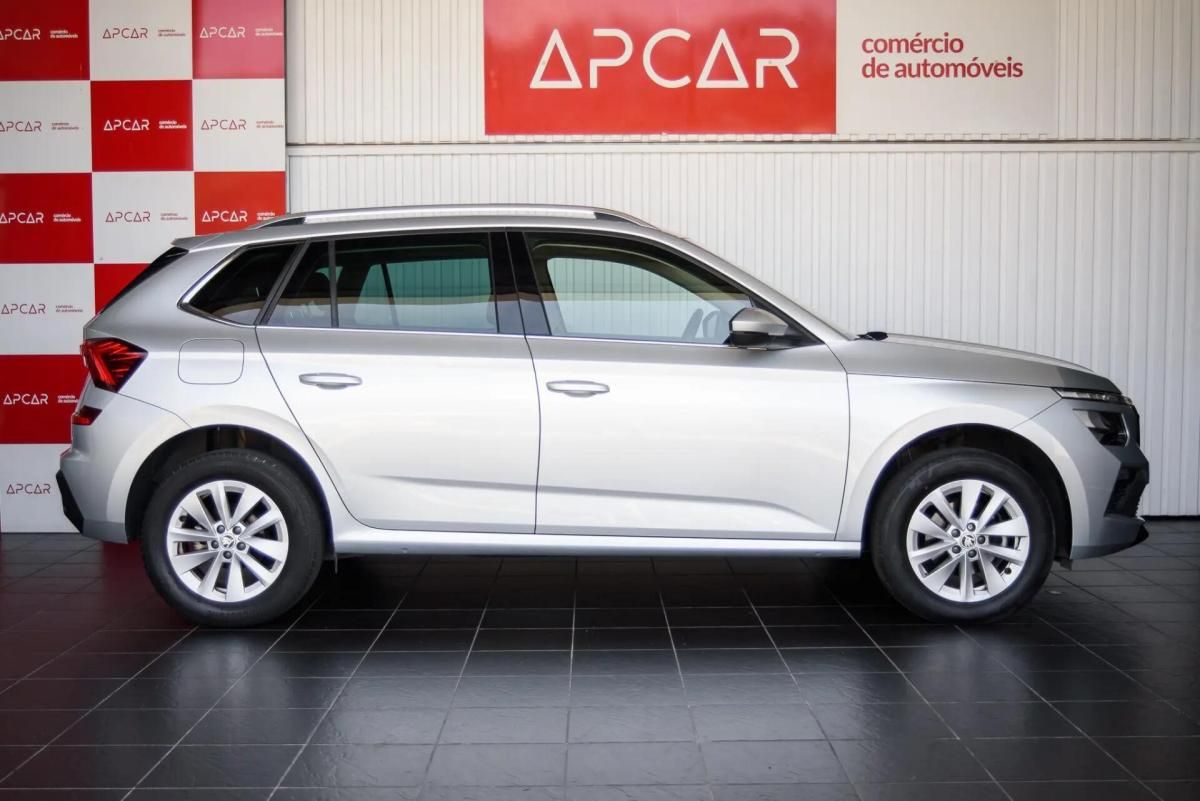 skoda-kamiq-2024-gasolina-999cc