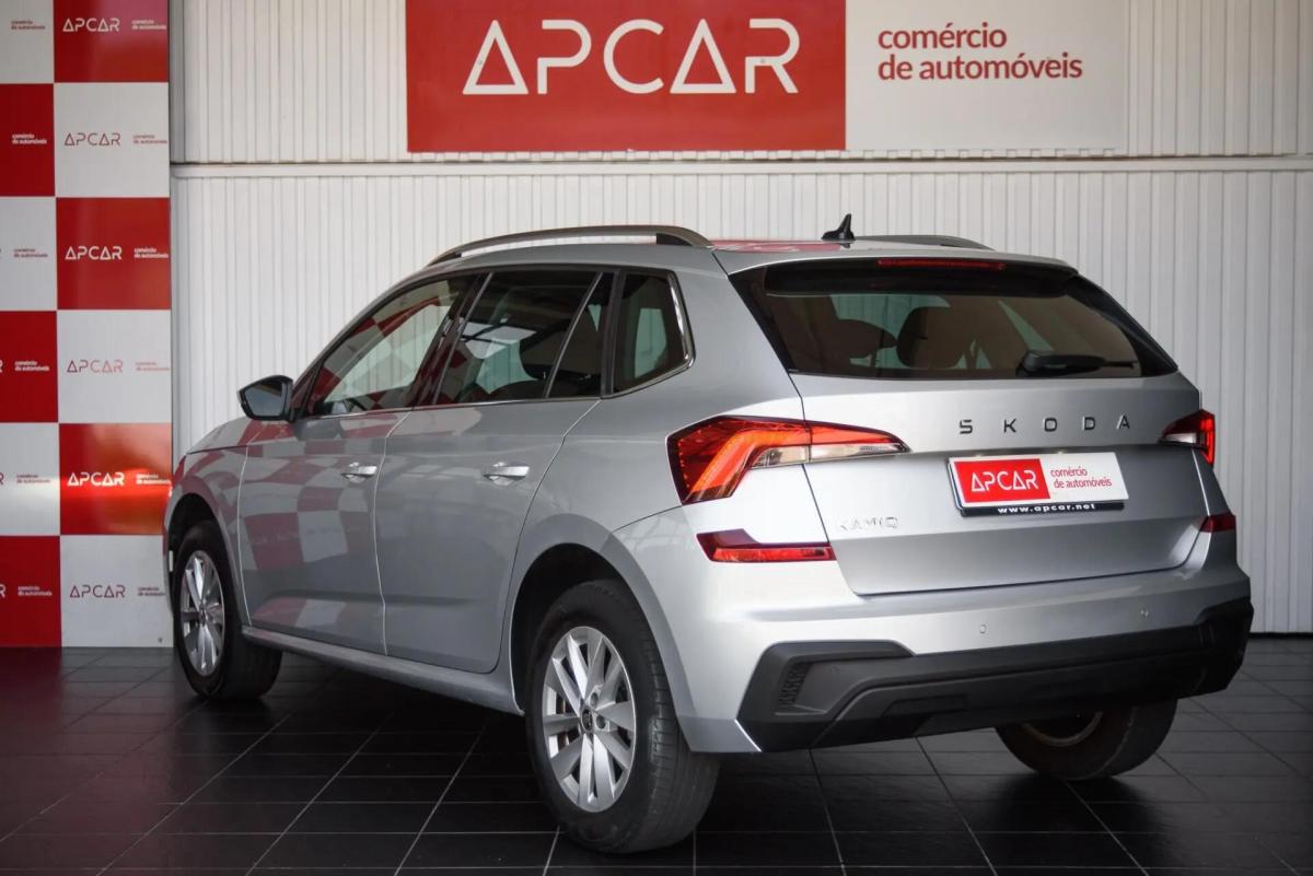 skoda-kamiq-2024-gasolina-999cc