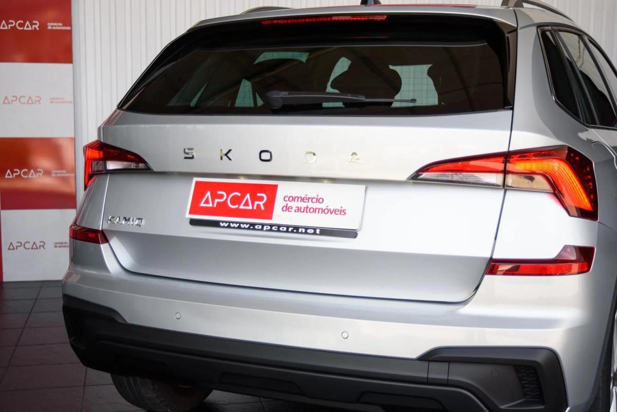 skoda-kamiq-2024-gasolina-999cc