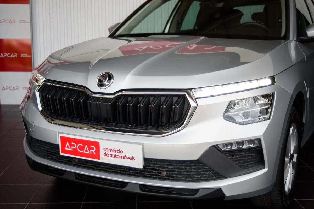 skoda-kamiq-2024-gasolina-999cc