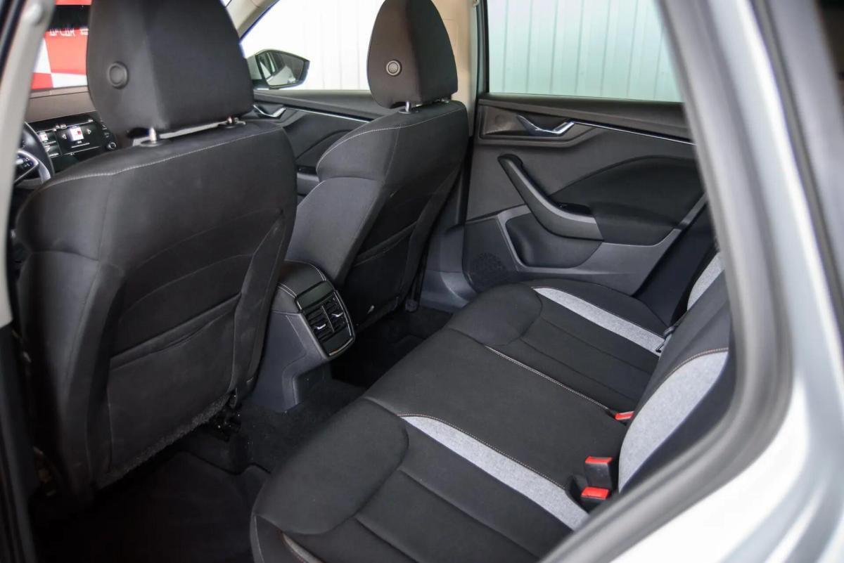 skoda-kamiq-2024-gasolina-999cc