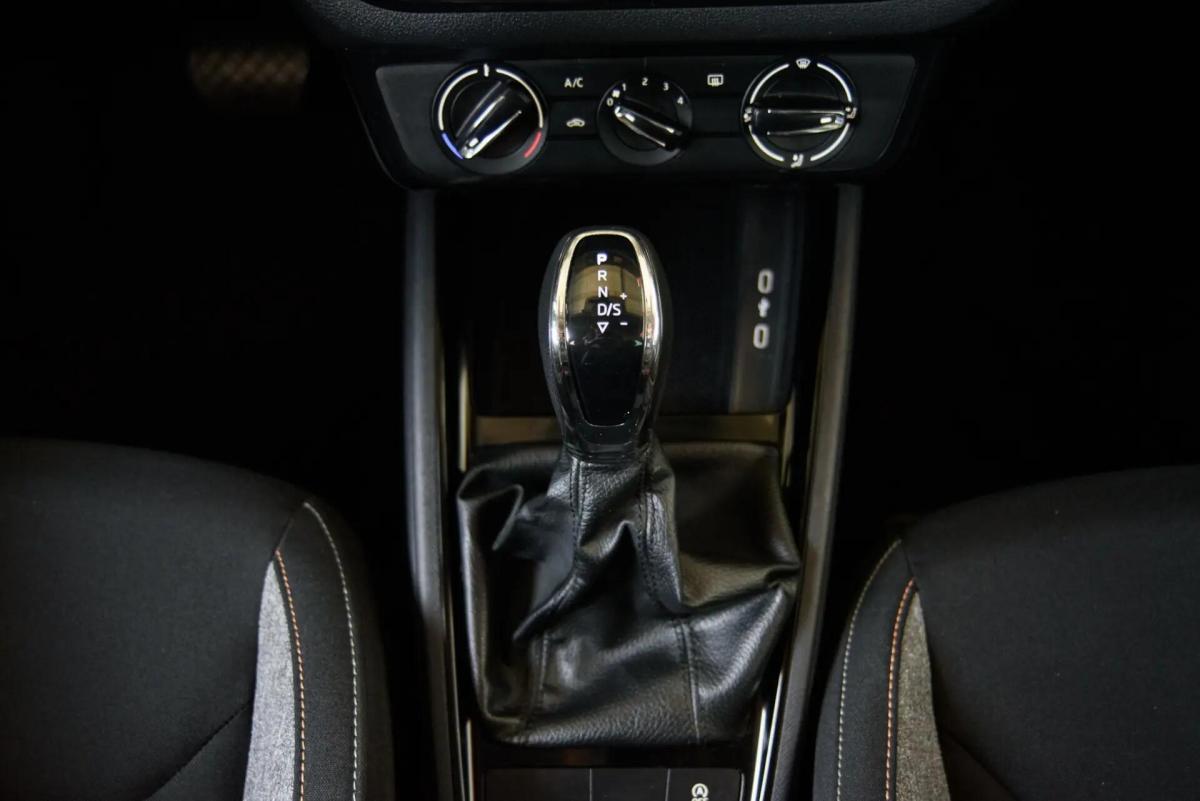 skoda-kamiq-2024-gasolina-999cc