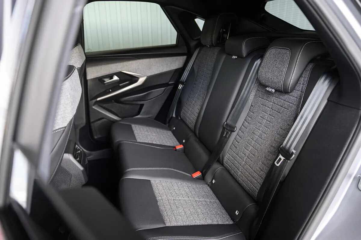 peugeot-3008-2025-gasolina-1199cc