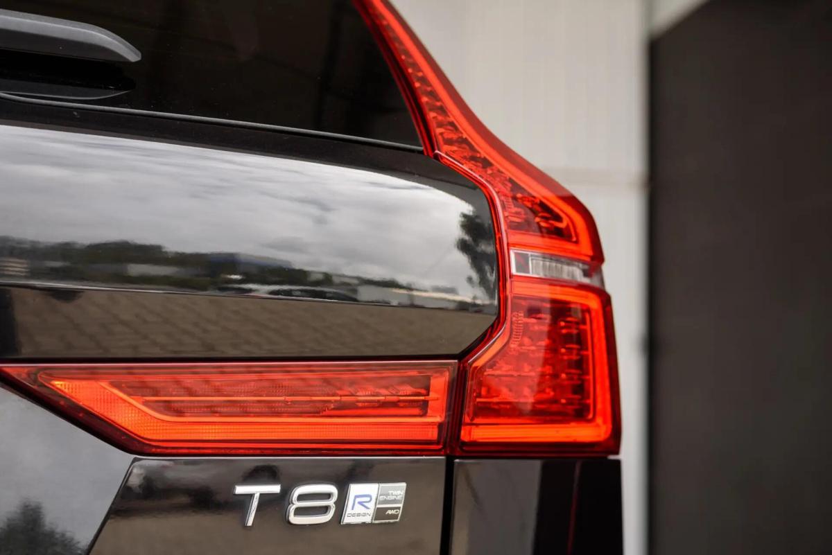 volvo-xc60-2019-hibrido-a-gasolina-1969cc