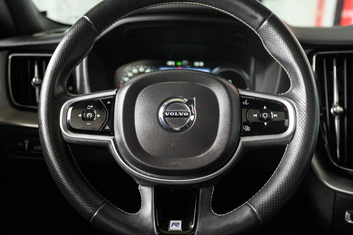 volvo-xc60-2019-hibrido-a-gasolina-1969cc