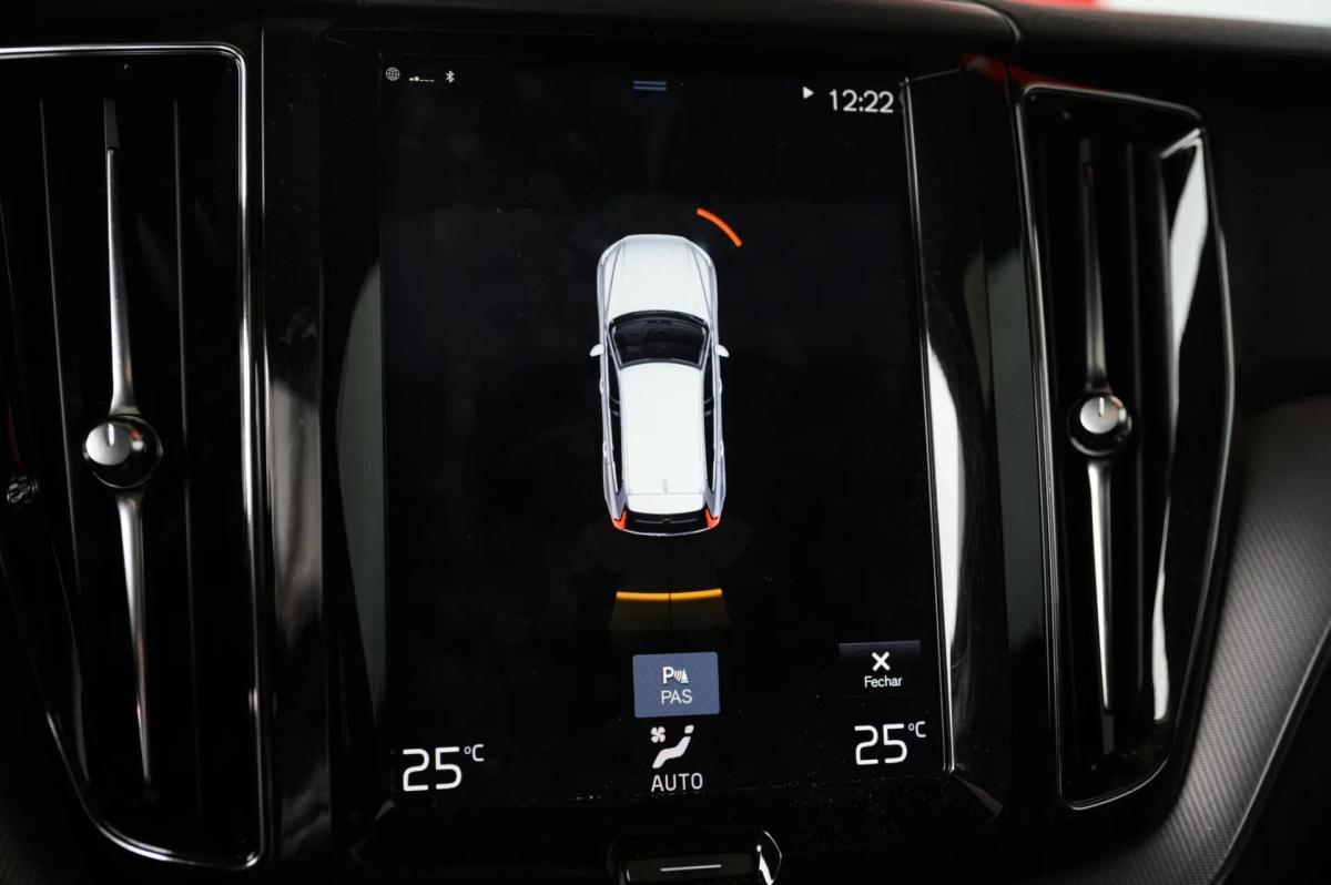 volvo-xc60-2019-hibrido-a-gasolina-1969cc