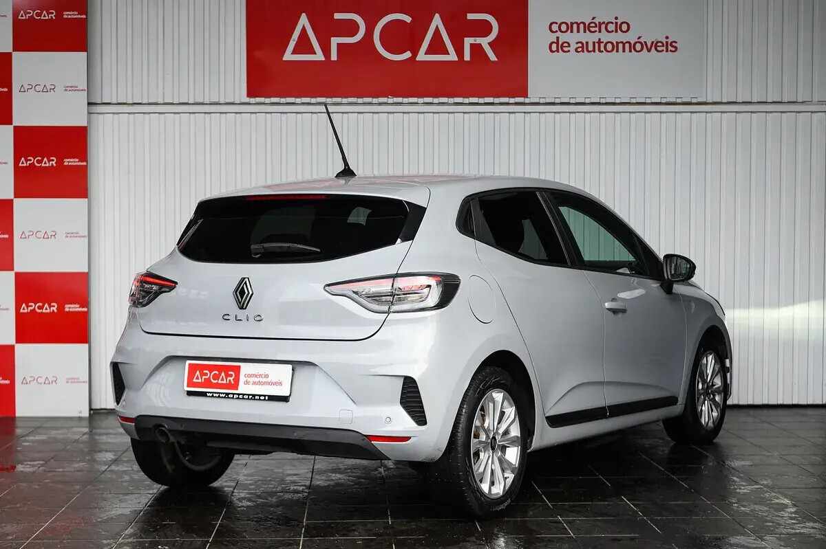 renault-clio-2024-diesel-1461cc