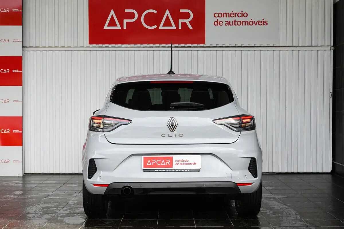 renault-clio-2024-diesel-1461cc