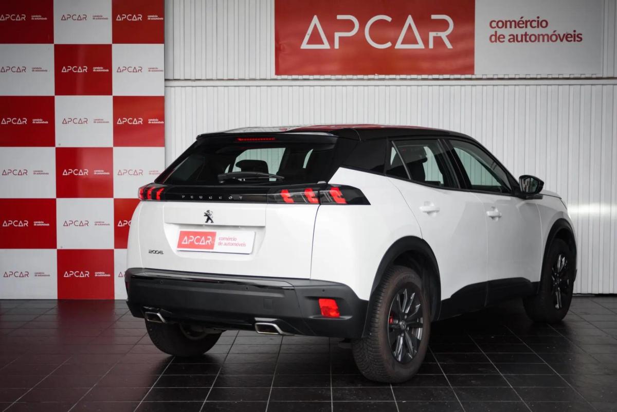 peugeot-2008-2021-gasolina-1199cc