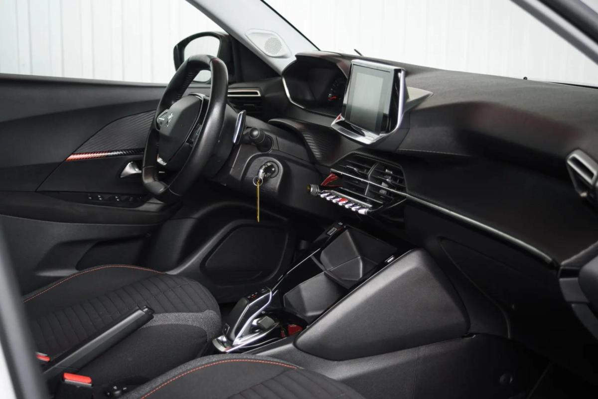 peugeot-2008-2021-gasolina-1199cc