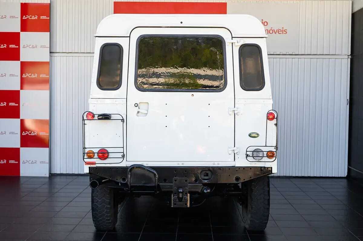land-rover-defender-2007-diesel-2495cc