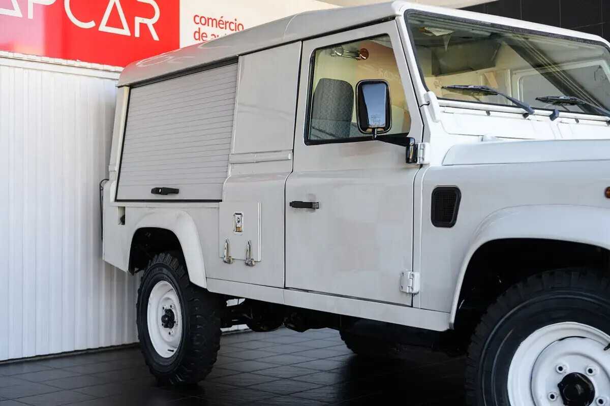 land-rover-defender-2007-diesel-2495cc