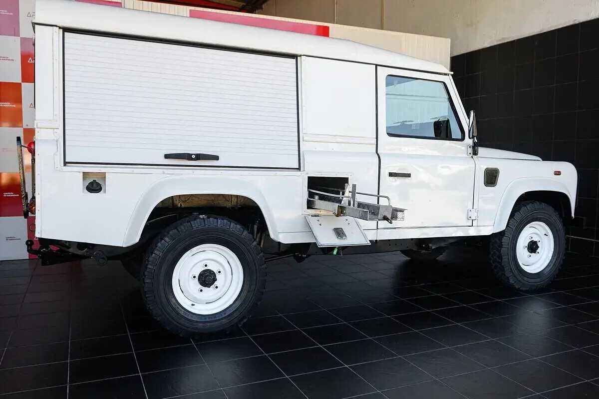 land-rover-defender-2007-diesel-2495cc