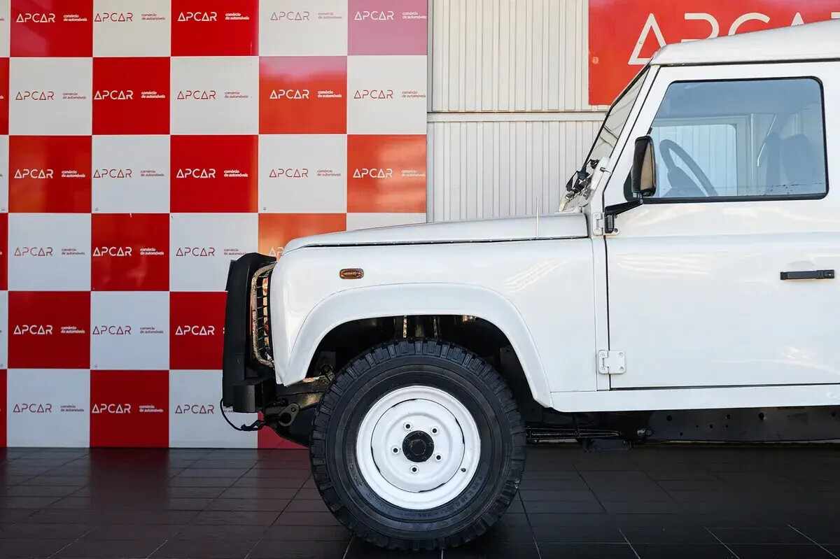land-rover-defender-2007-diesel-2495cc