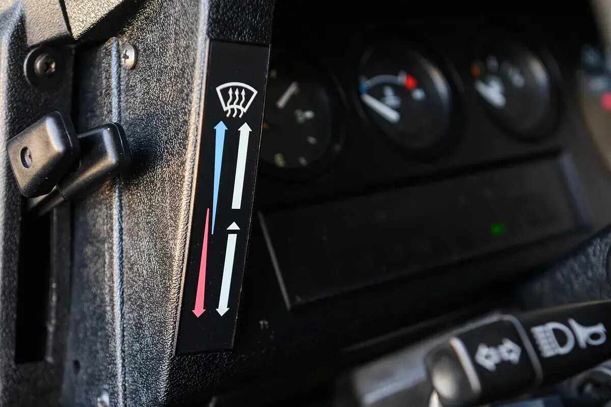 land-rover-defender-2007-diesel-2495cc