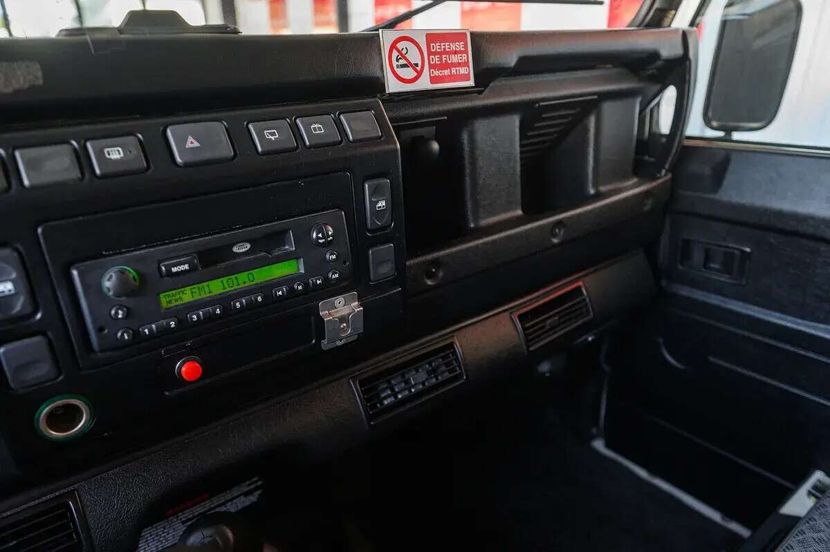 land-rover-defender-2007-diesel-2495cc