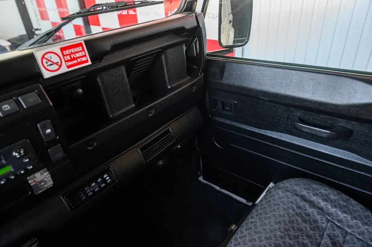 land-rover-defender-2007-diesel-2495cc