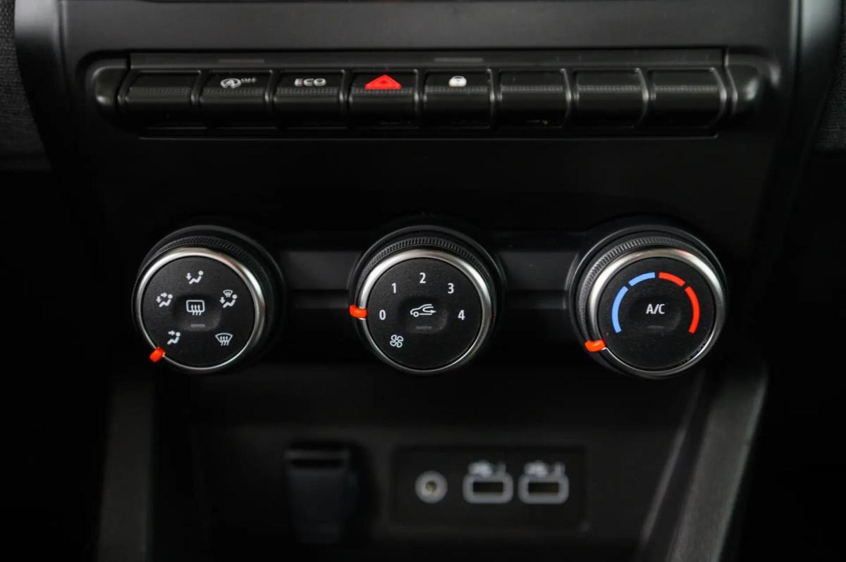 renault-clio-2024-gasolina-999cc