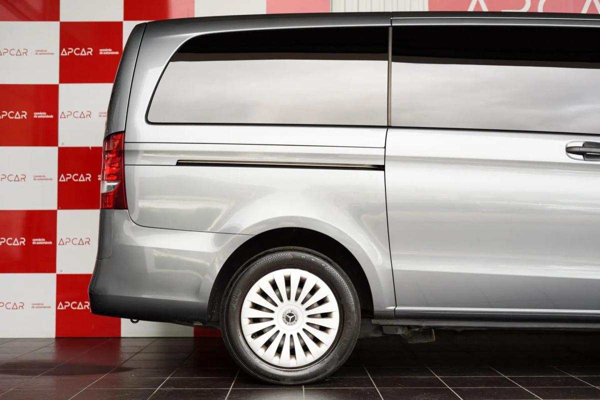 mercedes-benz-vito-tourer-114-cdi-long-2022-diesel-1950cc