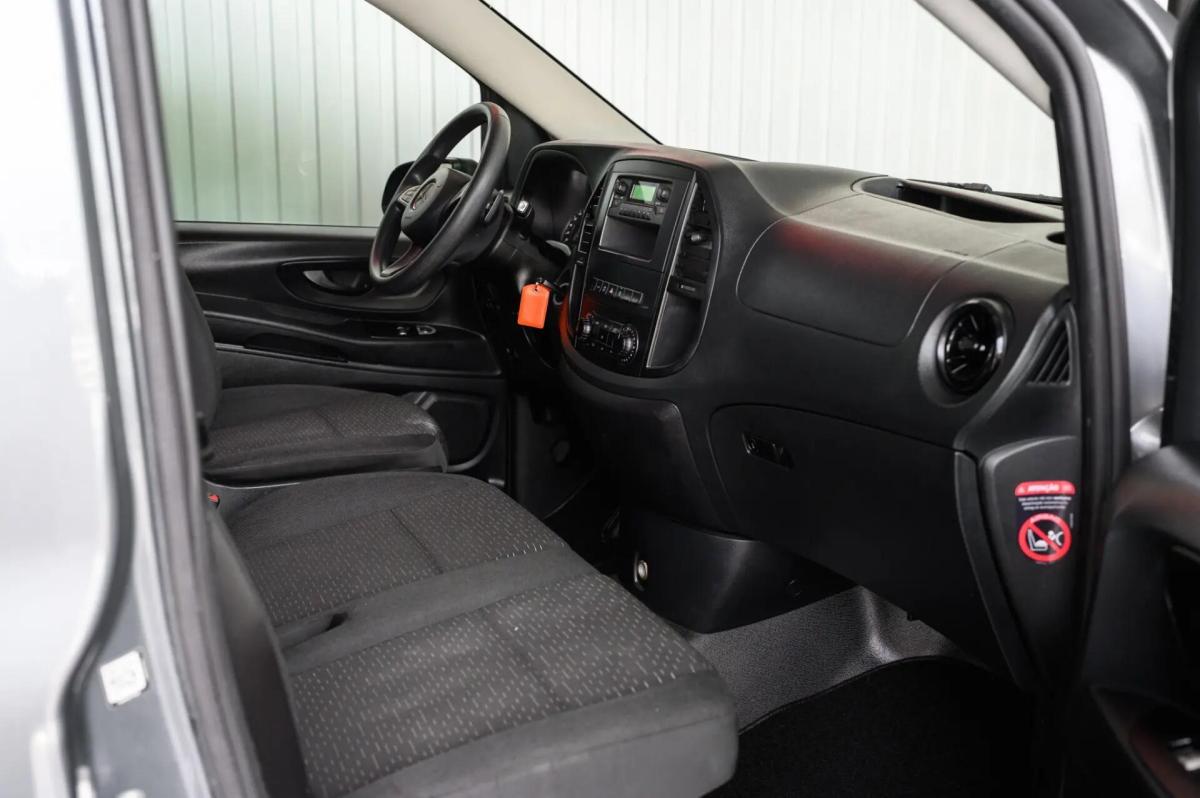mercedes-benz-vito-tourer-114-cdi-long-2022-diesel-1950cc