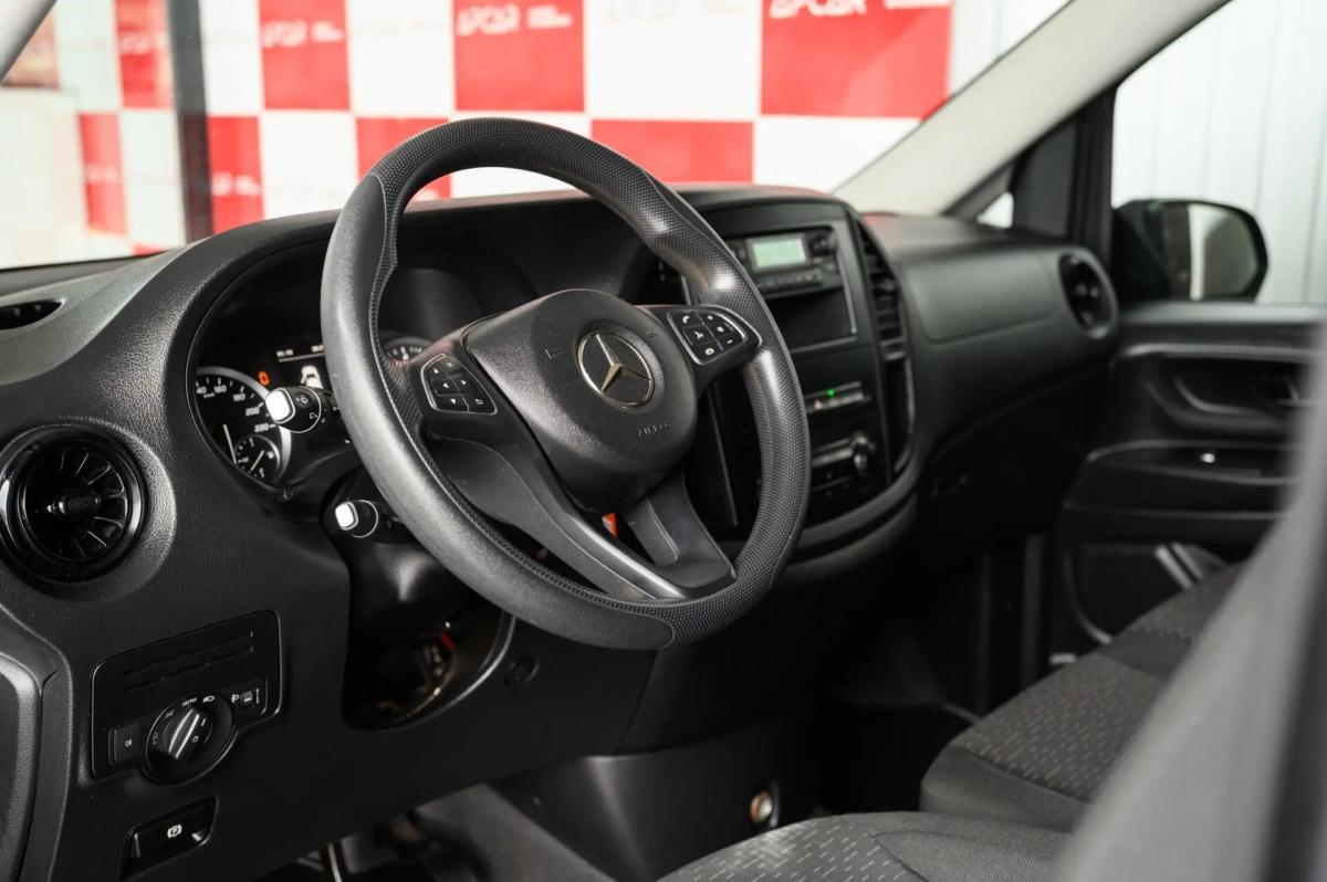 mercedes-benz-vito-tourer-114-cdi-long-2022-diesel-1950cc