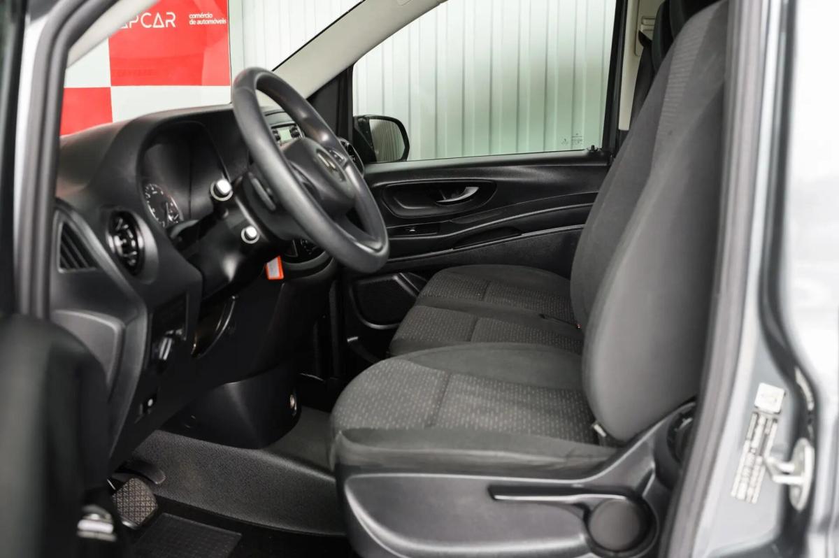 mercedes-benz-vito-tourer-114-cdi-long-2022-diesel-1950cc