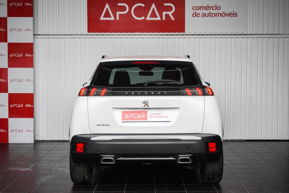 peugeot-2008-2023-gasolina-1199cc