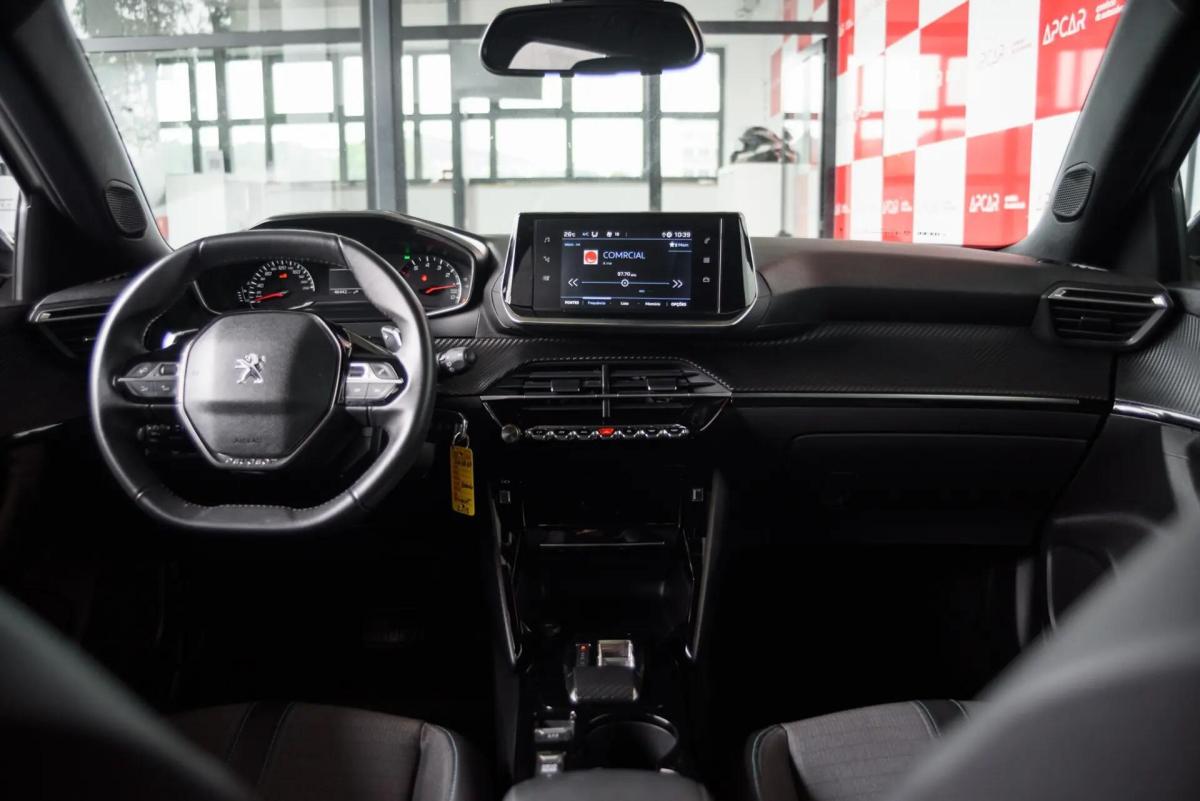 peugeot-2008-2023-gasolina-1199cc