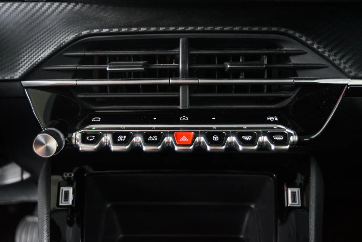 peugeot-208-2024-gasolina-1199cc