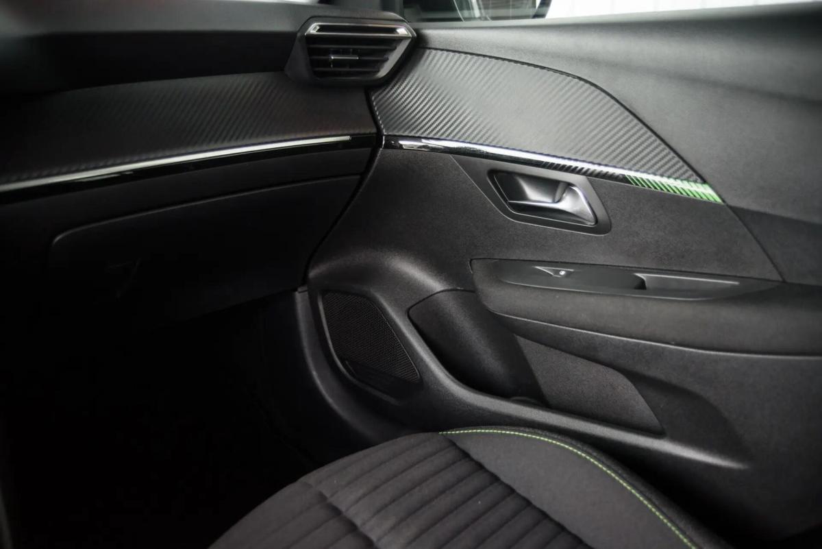 peugeot-208-2024-gasolina-1199cc