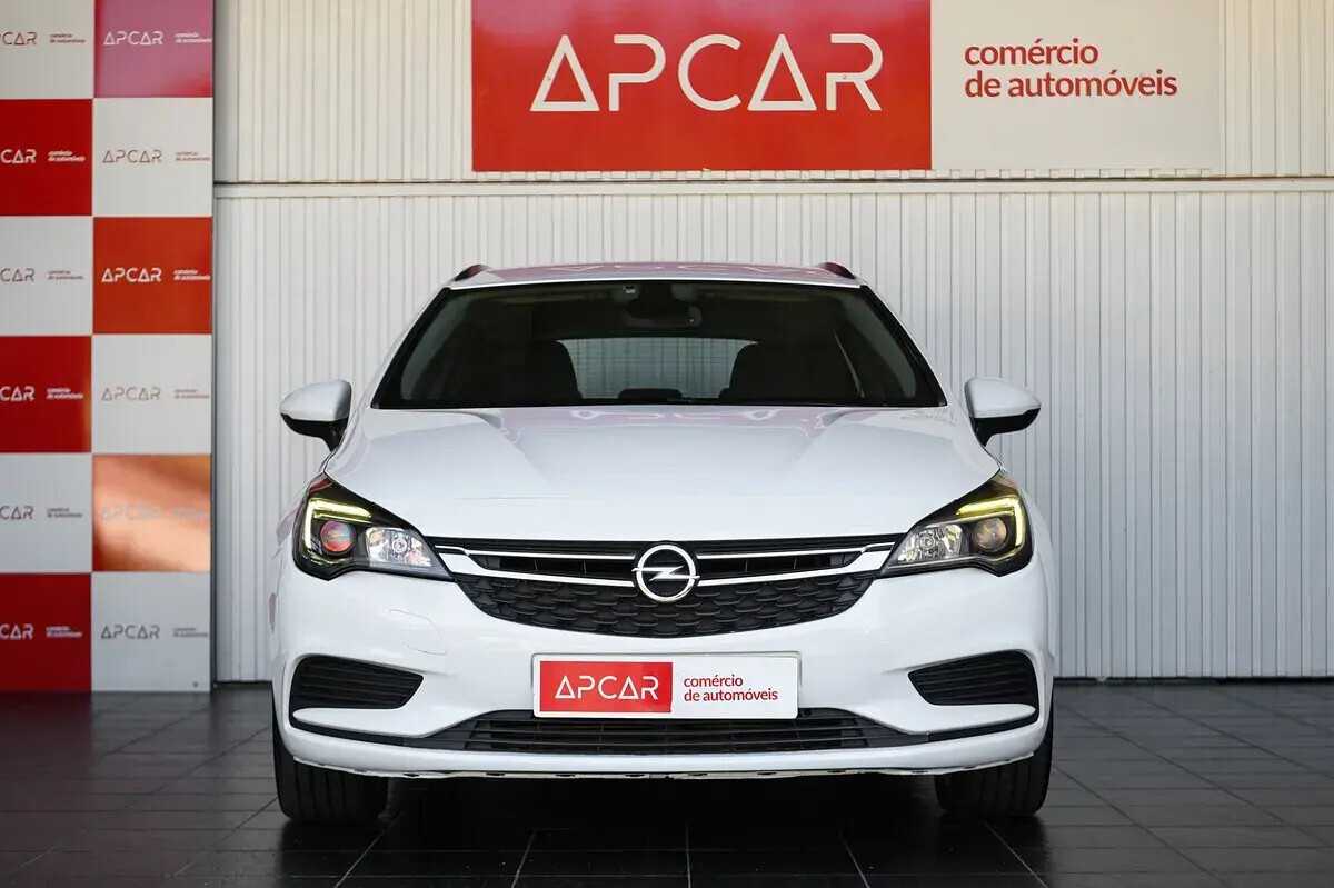 opel-astra-sport-tourer-2018-diesel-1598cc