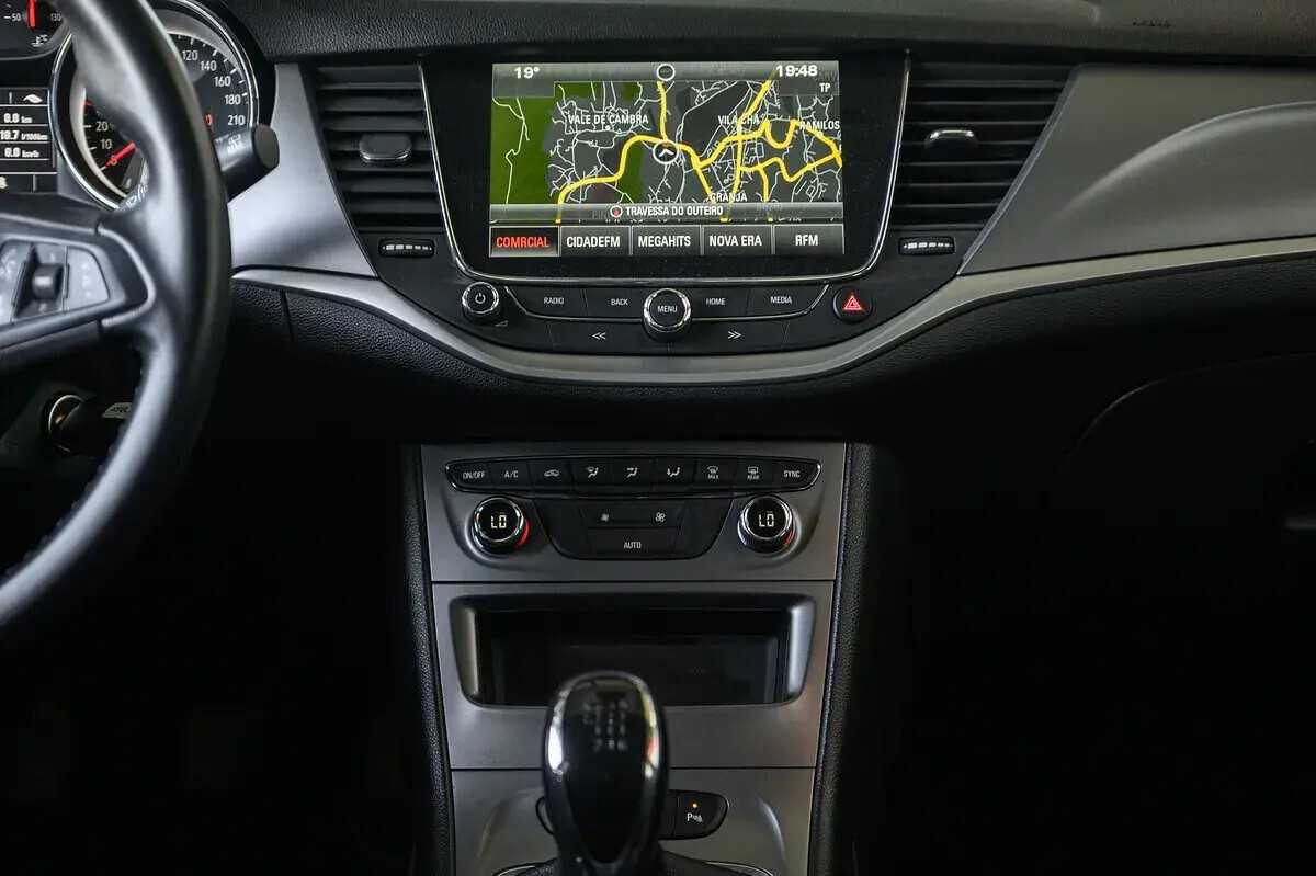 opel-astra-sport-tourer-2018-diesel-1598cc