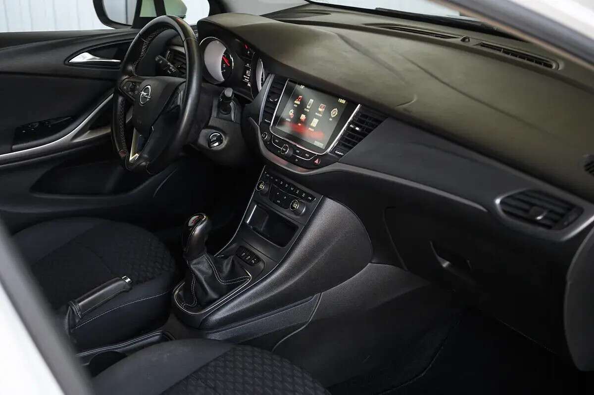 opel-astra-sport-tourer-2018-diesel-1598cc