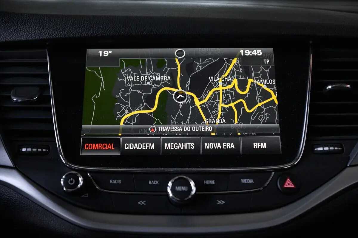 opel-astra-sport-tourer-2018-diesel-1598cc