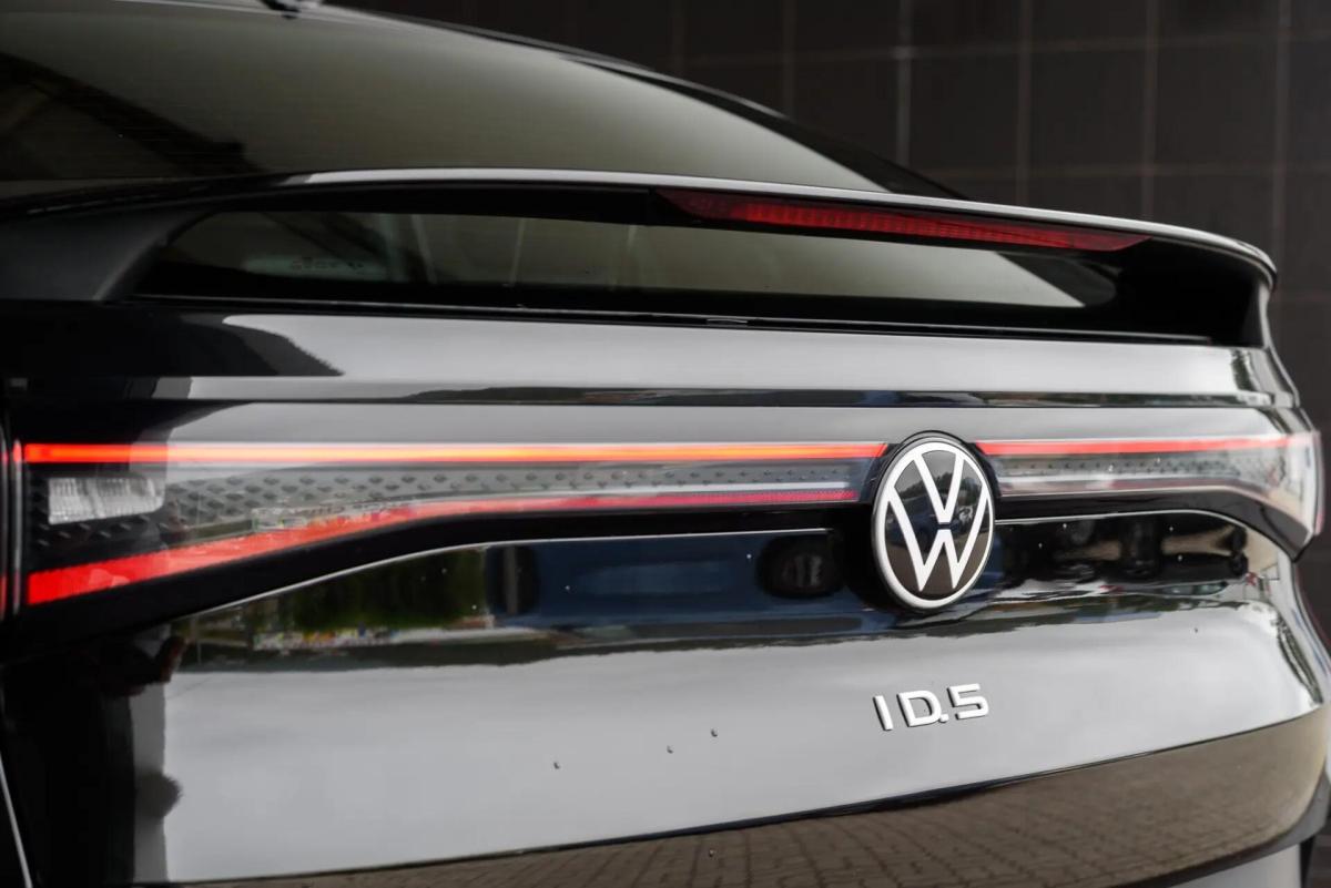 volkswagen-id-5-2023-eletrico-0cc
