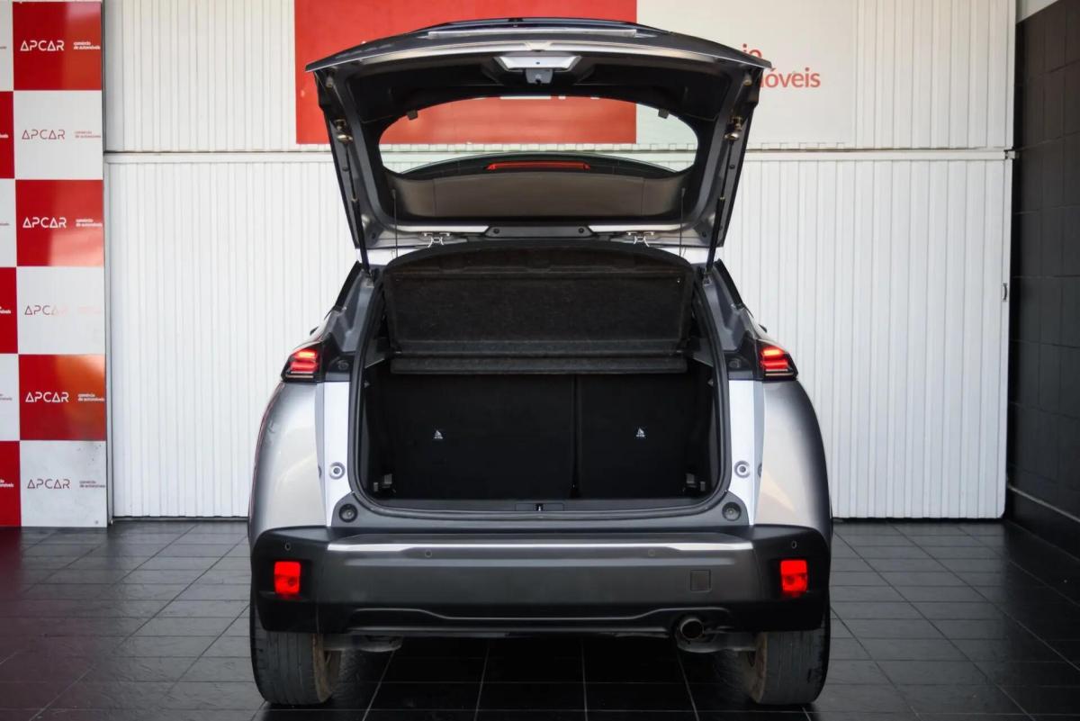 peugeot-2008-2024-gasolina-1199cc