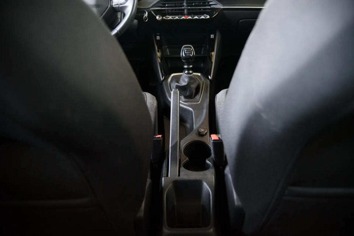 peugeot-2008-2024-gasolina-1199cc